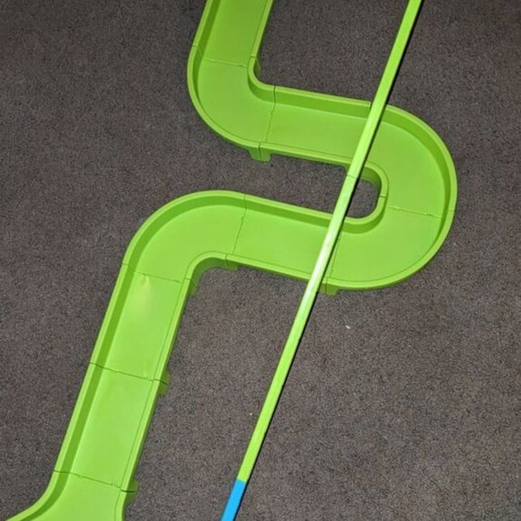 Power Treads Hyperdrive Zipline Car Set – Race Track Set Vehicle and 60+ Pieces - Picture 5 of 6